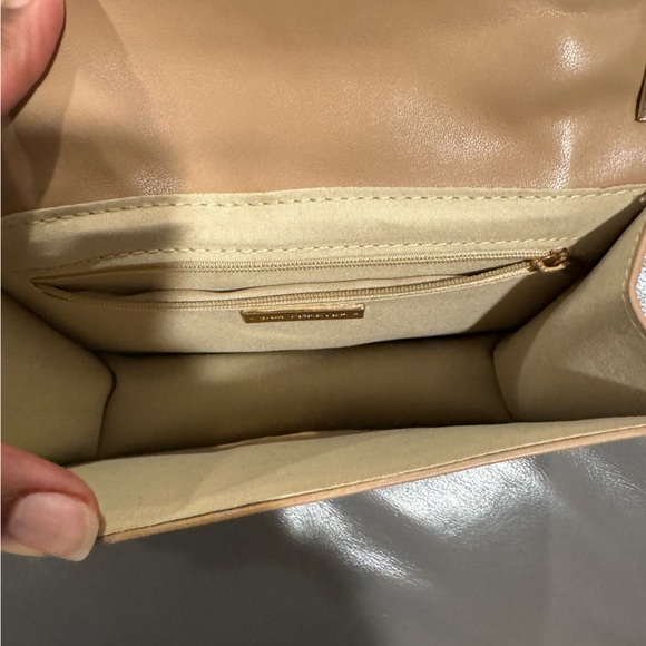 8am Forever fuzzy purse - Picture 7 of 9